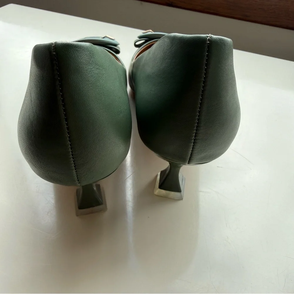 C. Paravano Pointed Toe Green Kitten Heel Pumps sz 40 new - Picture 8 of 11